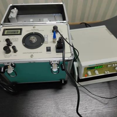 Calibratore di vibrazione digitale Calibrare Vibrometro Vibratore da 1 Hz a 10 kHz regolabile continuamente HG-5020i